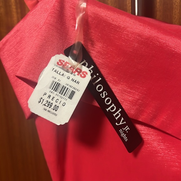 Beautiful Pink dress with bow and tail  BRAND NEW comes with tags!!! - Picture 3 of 7